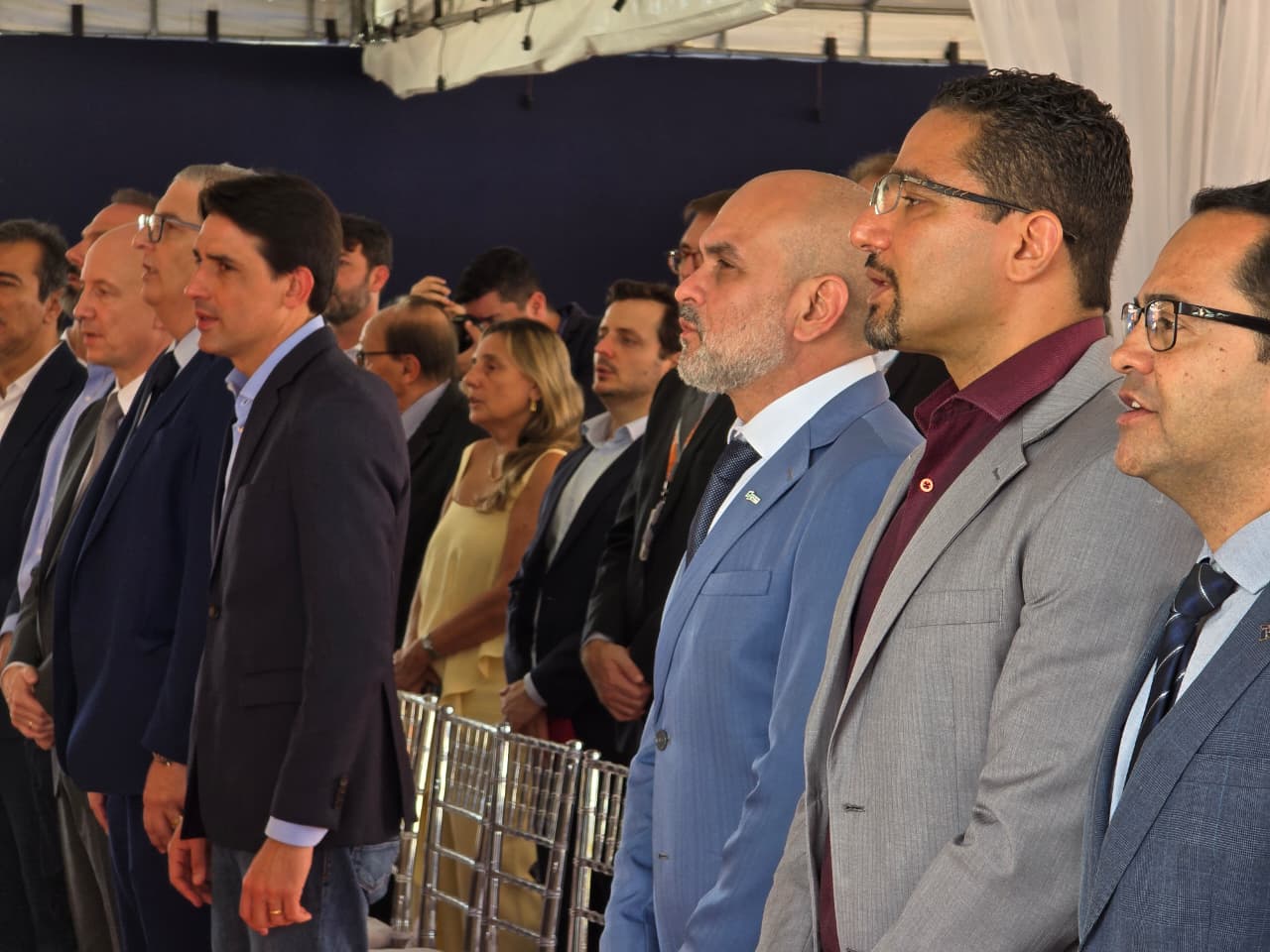 ANUNCIO RIO BR TERMINAL 4