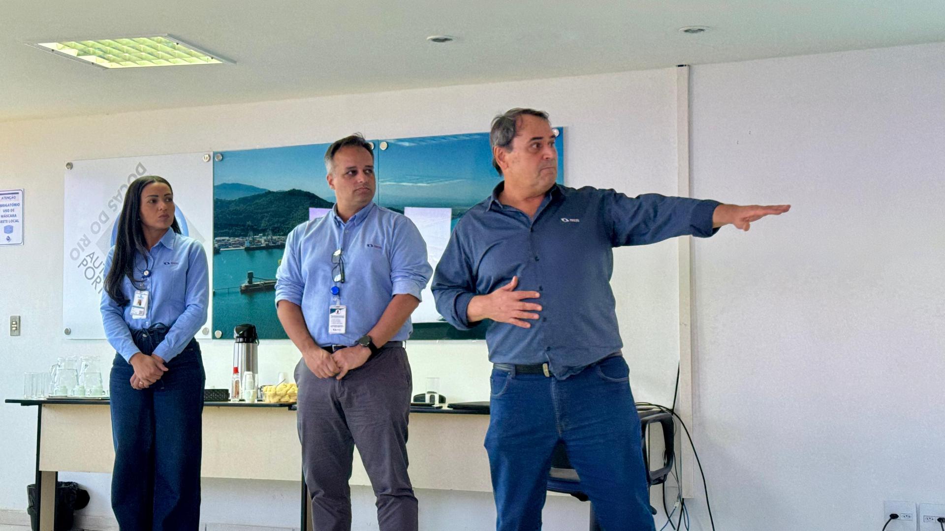 visita presi porto itaguai 4