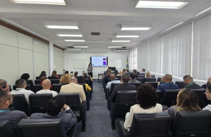 palestra assedio 9jun26